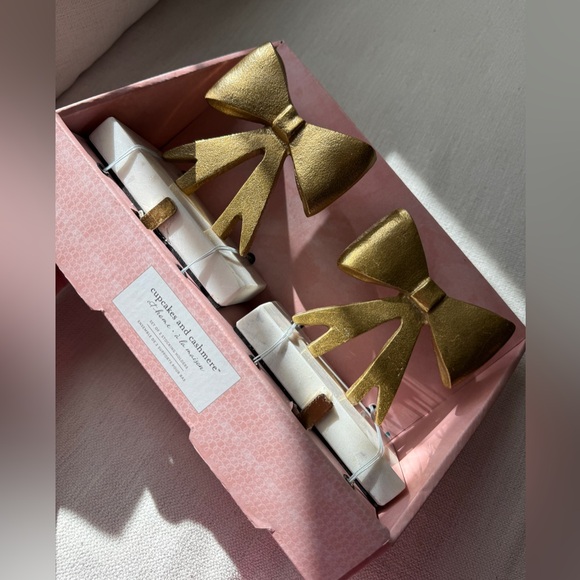 Cupcakes and Cashmere Gold Bow Christmas Stocking Holders - Picture 4 of 4